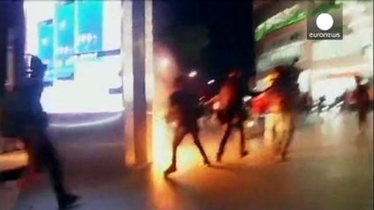 Meksika\'da Nieto Karşıtı Göstericilerle Polis Çatıştı