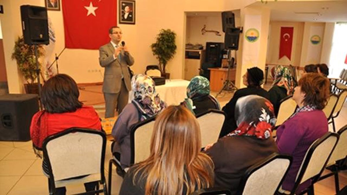Uzman Doktorlardan Engellilere Seminer