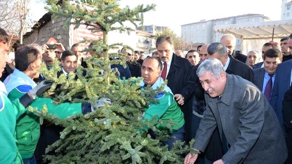 Yeşilyurt Belediyesi 12 Parkın Açılışını Yaptı