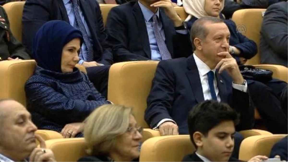 Alev Alatlı Konuşurken Emine Erdoğan Gözyaşlarını Tutamadı