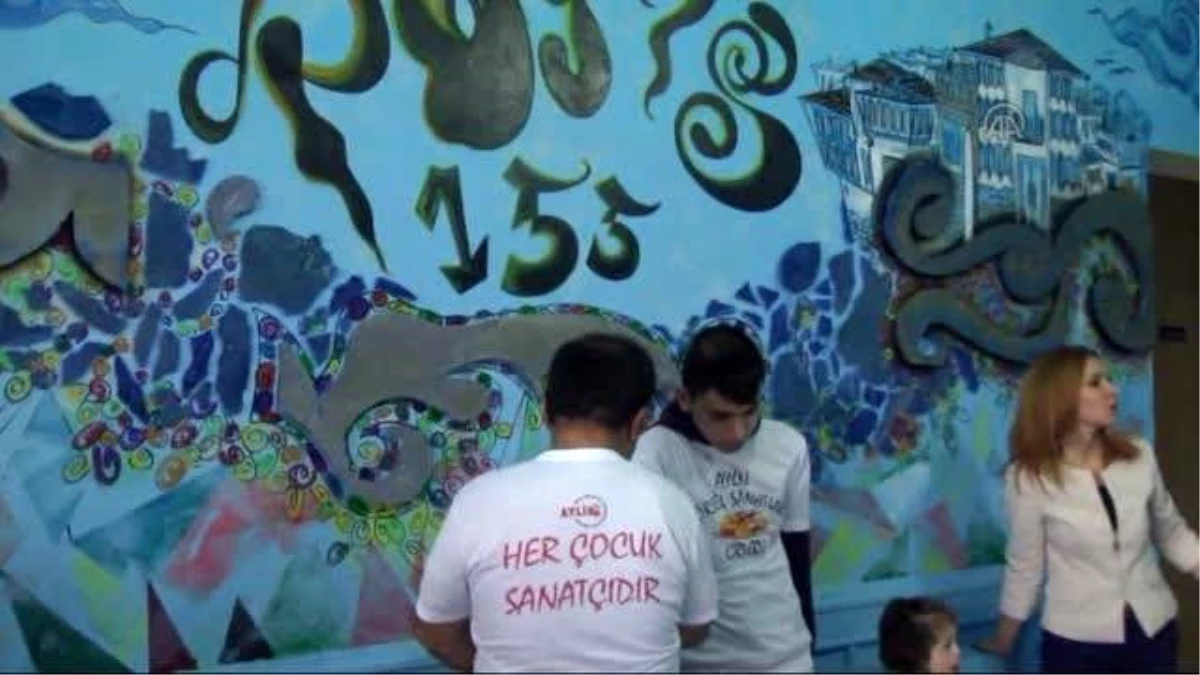 Karabük\'te Çocuklar, Emniyetin Duvarlarına Resim Çizdi