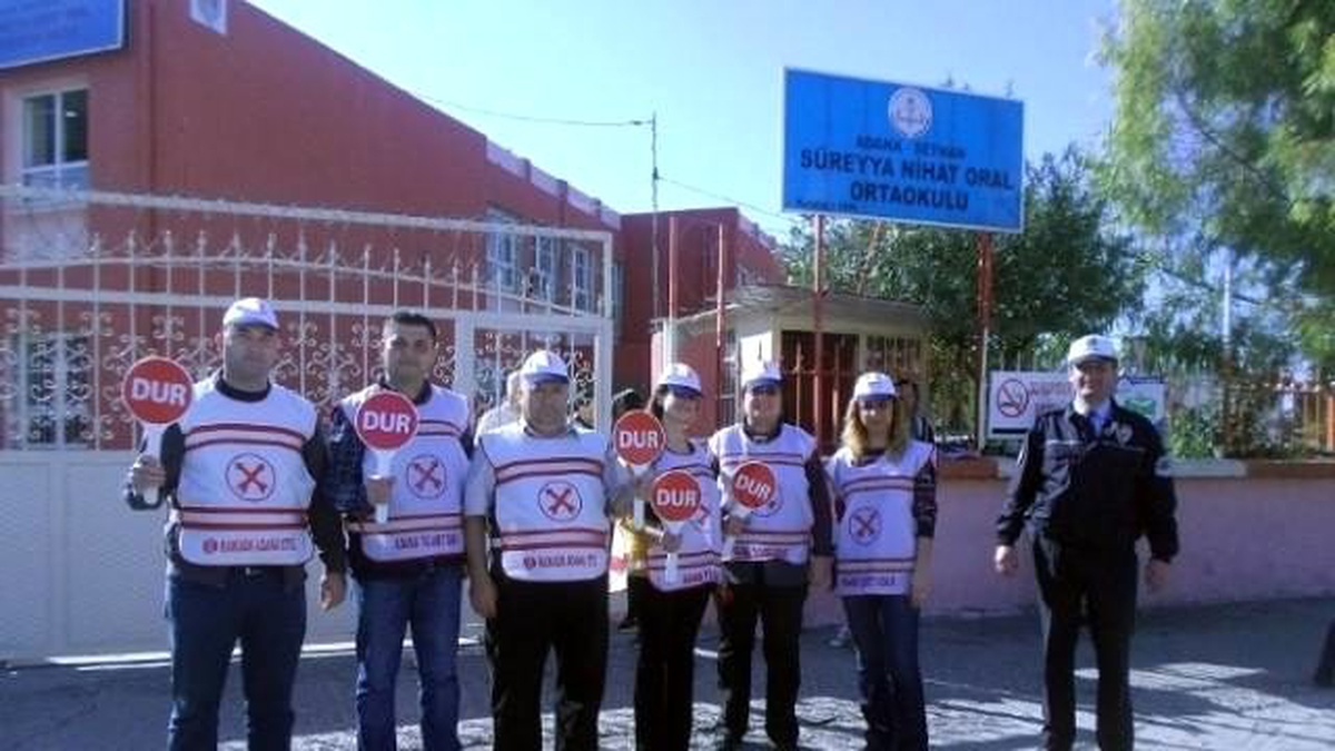 Emniyetten \'Okul Geçidi Görevlisi\' Kursu