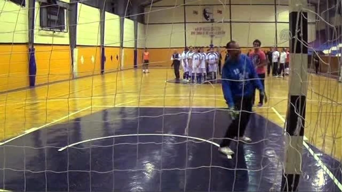 Fethiye\'de Özel Sporculara "Özel Futbol Maçı"