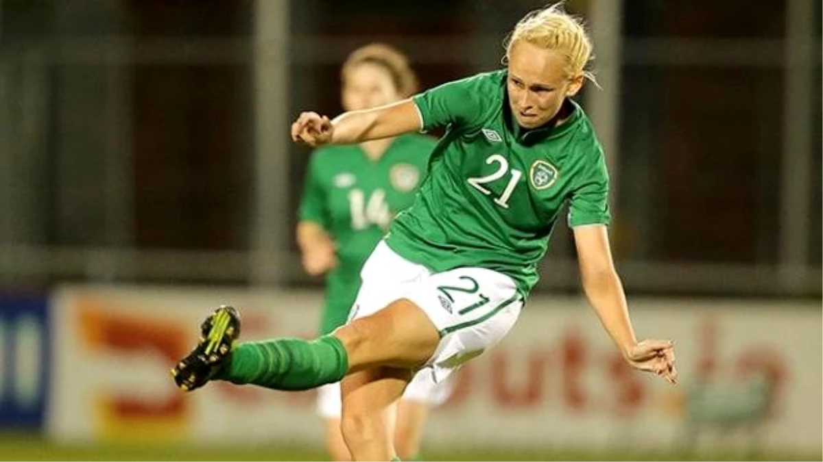 İrlandalı Kadın Futbolcu, Tarihe Geçip Devleri Solladı