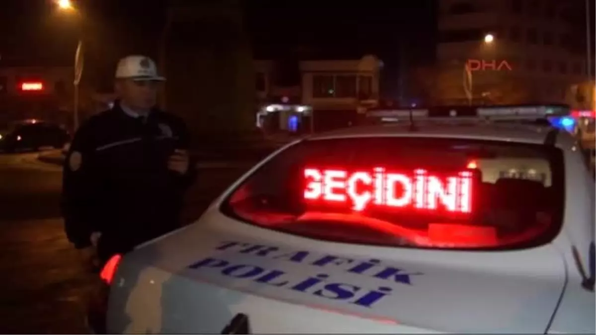 Polis Araçlarında Kayan Yazı ile Trafik Kuralları Uyarısı