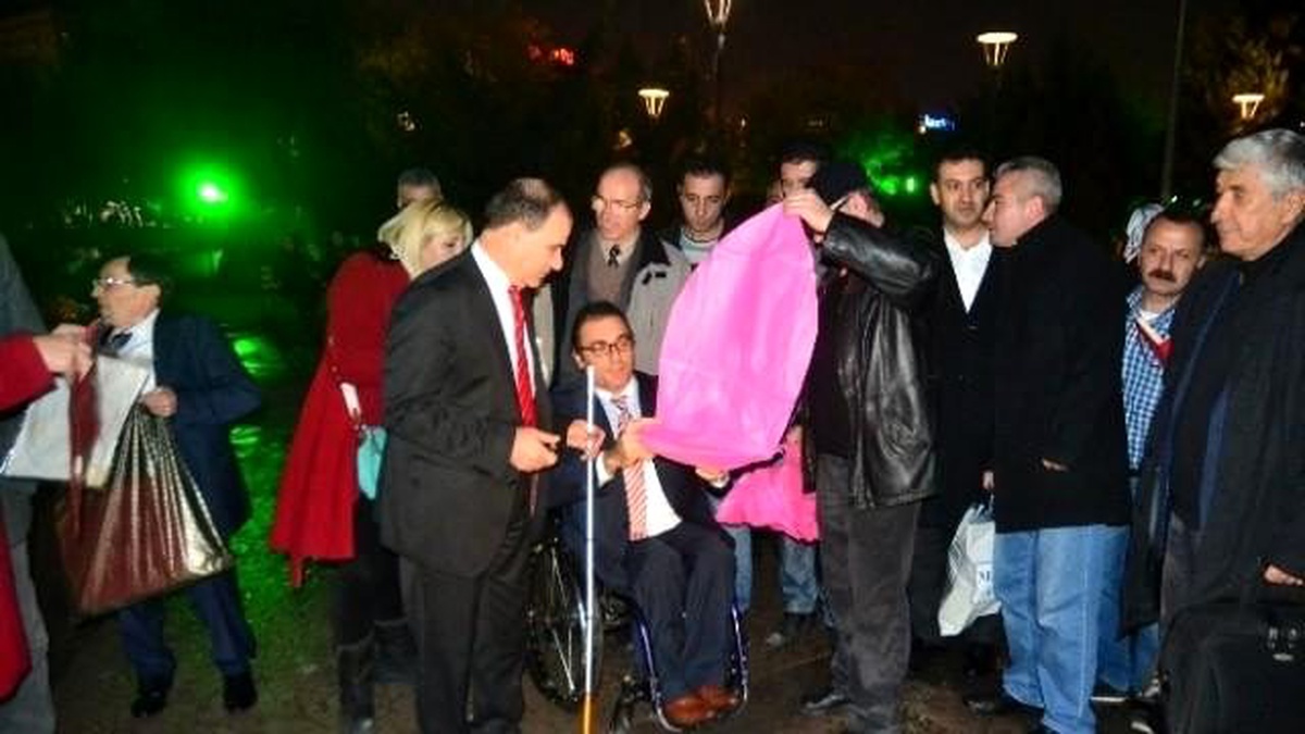 Türkiye Sakatlar Konfederasyonu\'ndan Farkındalık Eylemi