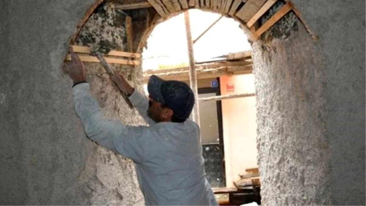 Abana\'da Tarihi Caminin Restorasyonu Sürüyor