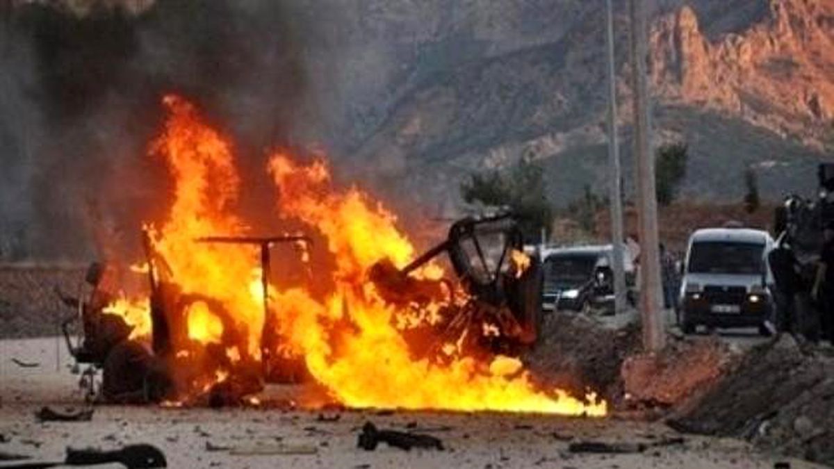 Pakistan\'da Bombalı Saldırıda 2 Kişi Öldü