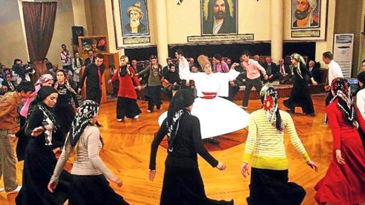 "Cemevi" Maltepe Belediyesi\'nde İbadethane Olarak Kabul Edildi