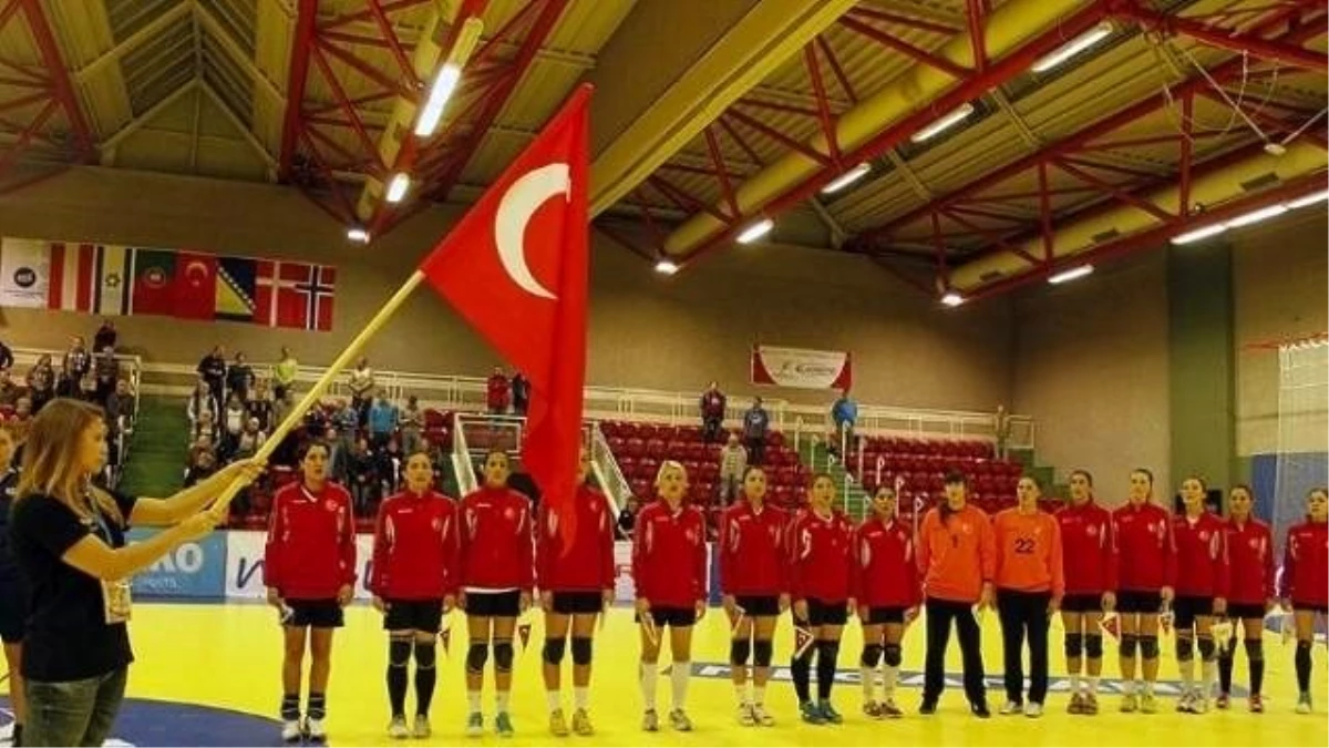 Dünya Kadınlar Hentbol Şampiyonasında Türkiye, Portekiz\'i Mağlup Etti