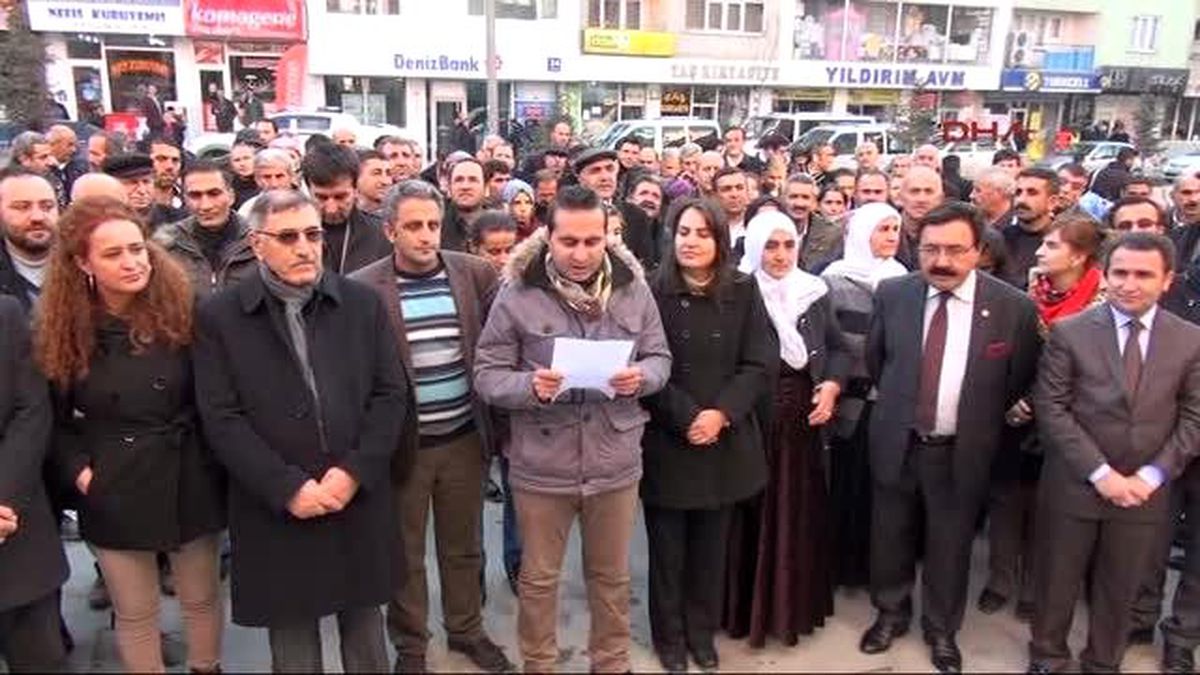 Hakkari\'de DBP\'den Kobani\'ye Destek Açıklaması