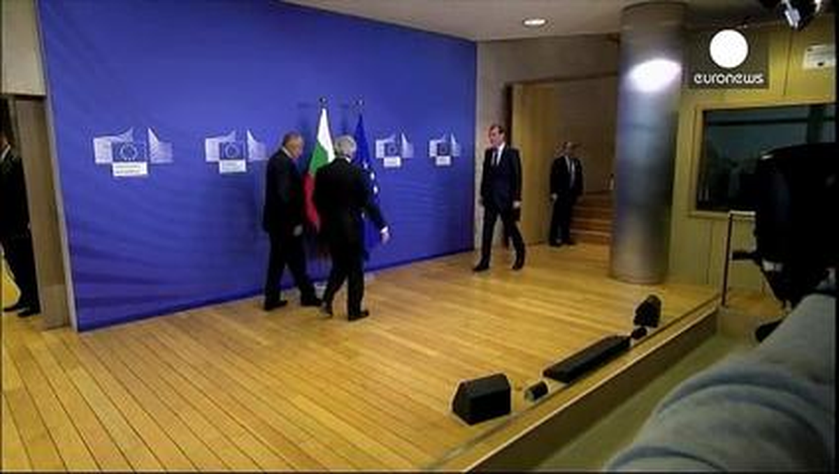 Juncker: \'Güney Akım Projesi İçin Top Rusya\'da\'