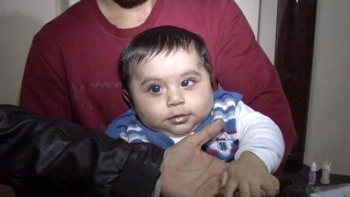 Suriyeli Bebek 8 Bin Lira Bulunamazsa Gözlerini Kaybedecek