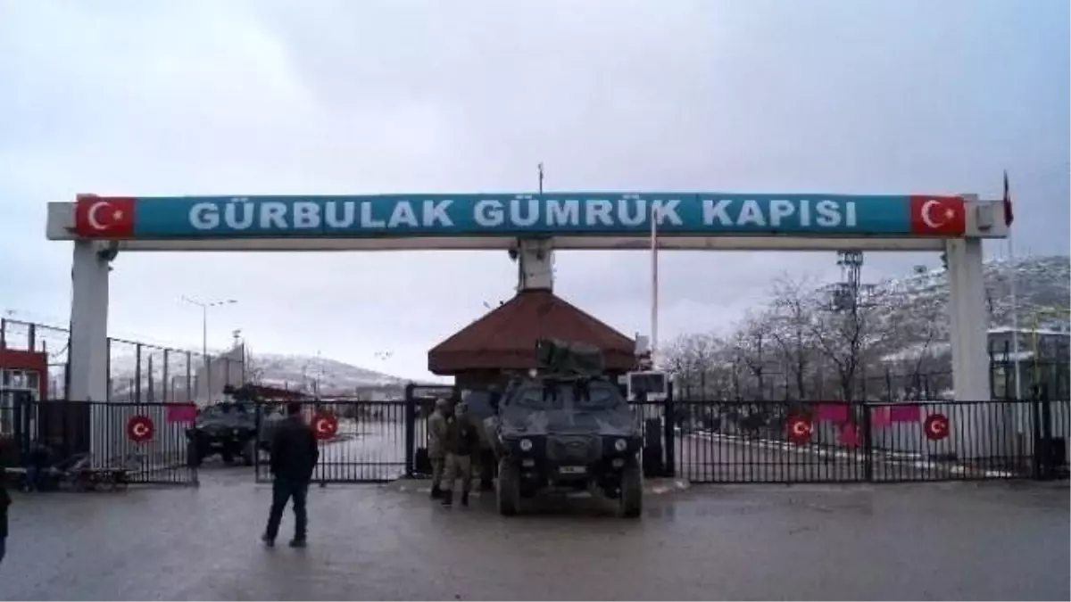 Sınır Kapısında Tır Kuyruğu 20 Kilometreyi Buldu