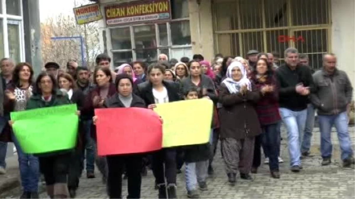 Tunceli Mazgirt\'te Müftüyü Protesto Yürüyüşü