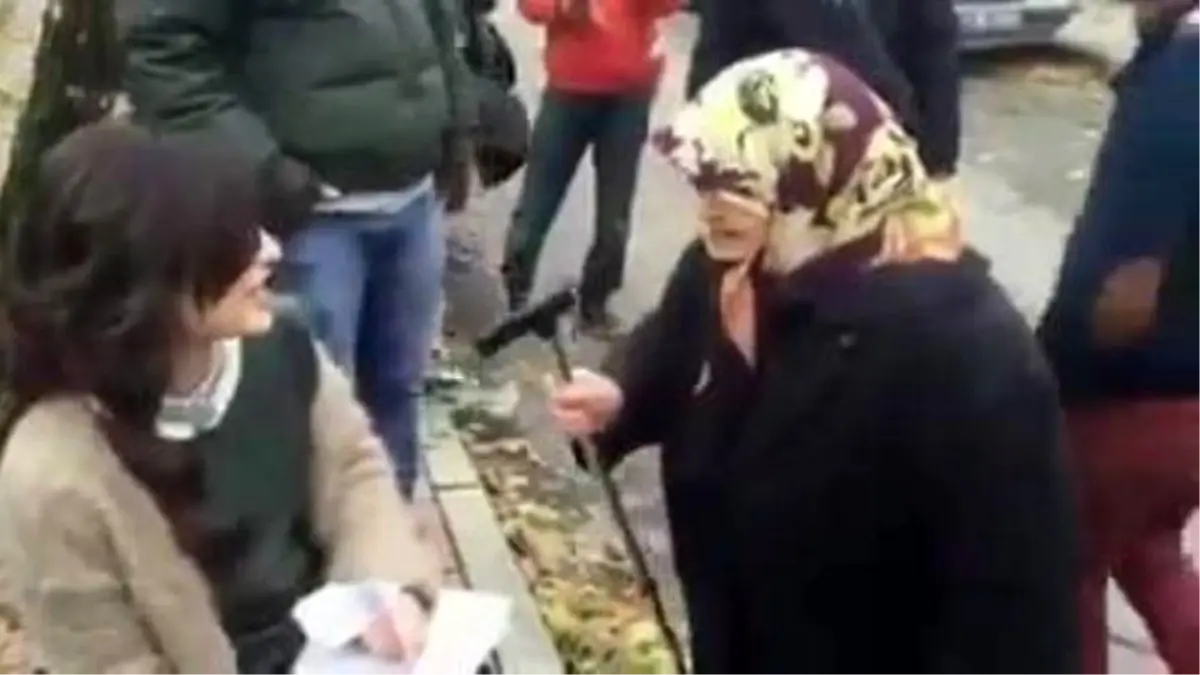 Yaşlı Teyze Dizi Setini Bastı