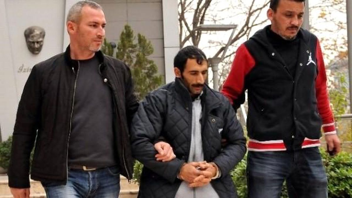 Ağabeyini Öldürdükten Sonra Kendini İhbar Eden Zanlı Adliyeye Sevk Edildi