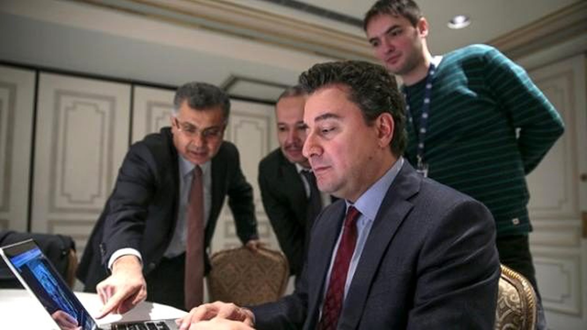 Babacan, Yılın Fotoğrafları Oylamasına Katıldı