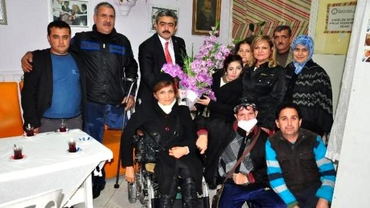 Başkan Alıcık, Engellileri Ziyaret Etti