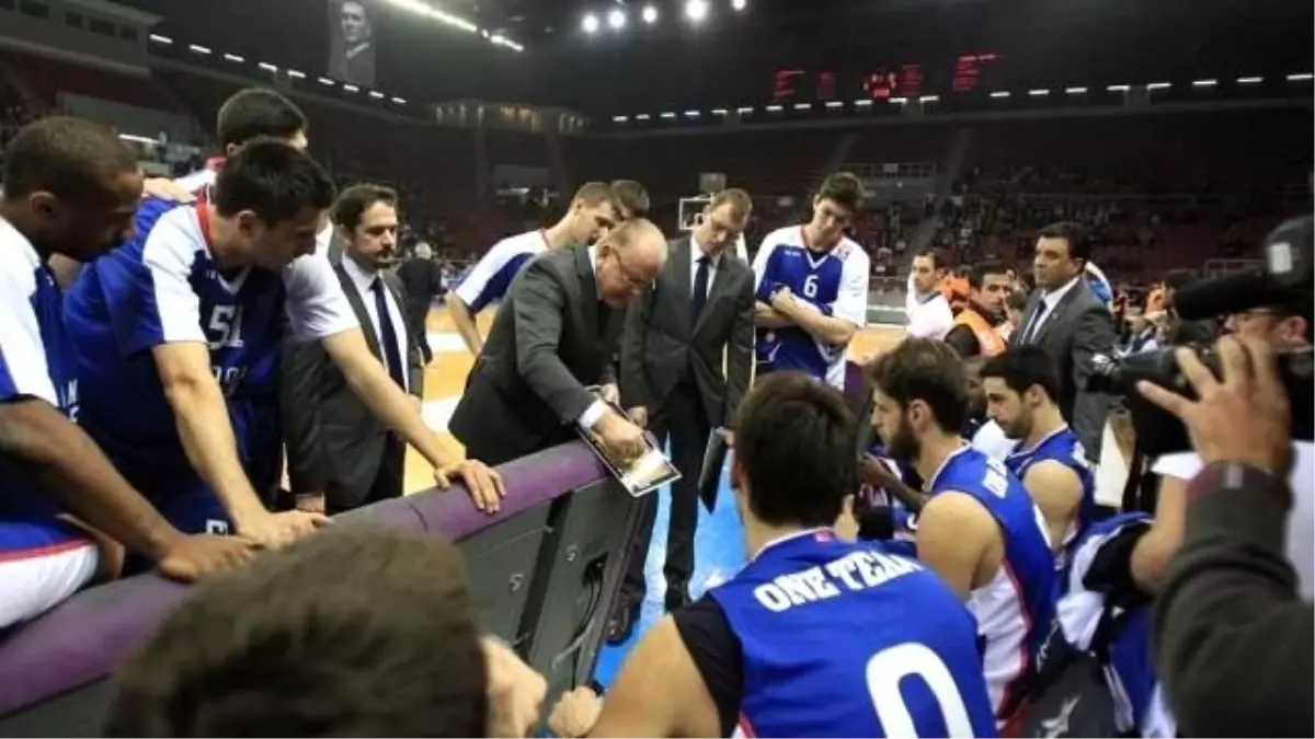 Efes Rekorunu Tekrarladı