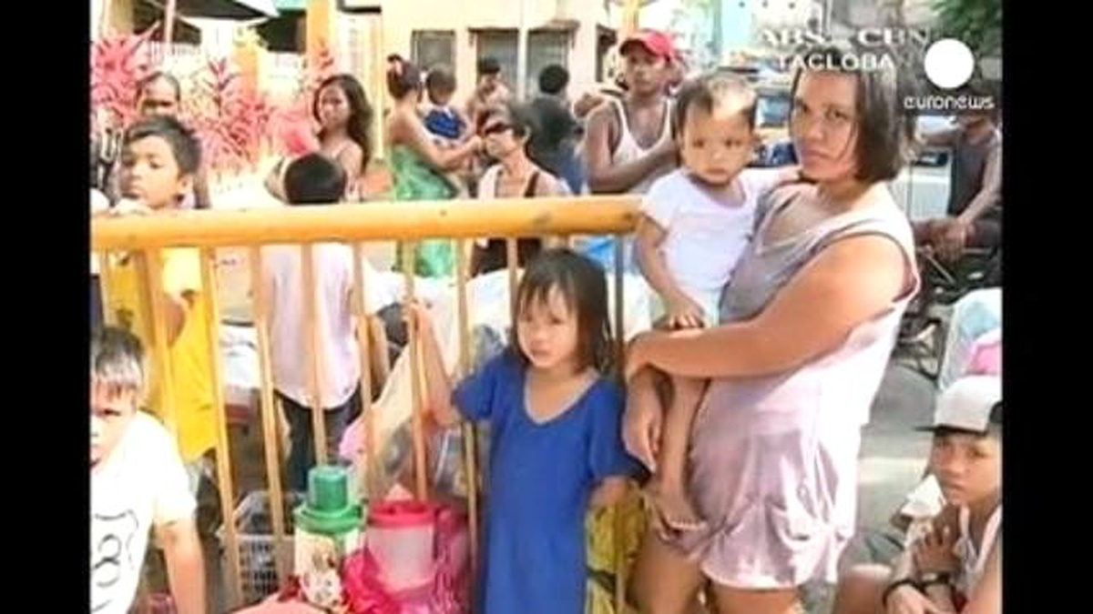 Filipinler \'Süper Fırtına\'ya Karşı Hazırlıklarını Sürdürüyor