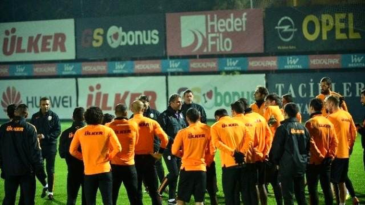 Galatasaray, Akhisar Belediyespor Maçı Hazırlıklarını Tammaladı