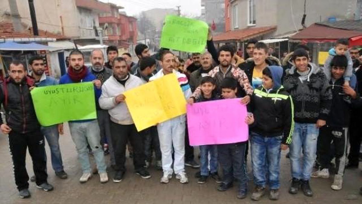 Keşan\'da Romanlar, \'Bonzai\'ye Hayır\' Eylemi Yaptı