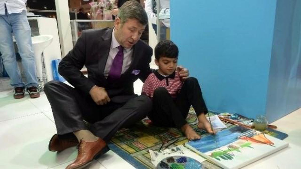 Metin Şentürk\'ten, Engelli Ressama Övgü