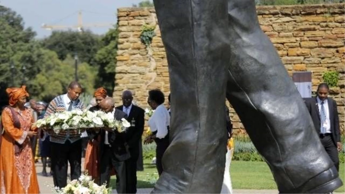 Nelson Mandela Ölüm Yıl Dönümünde Anıldı
