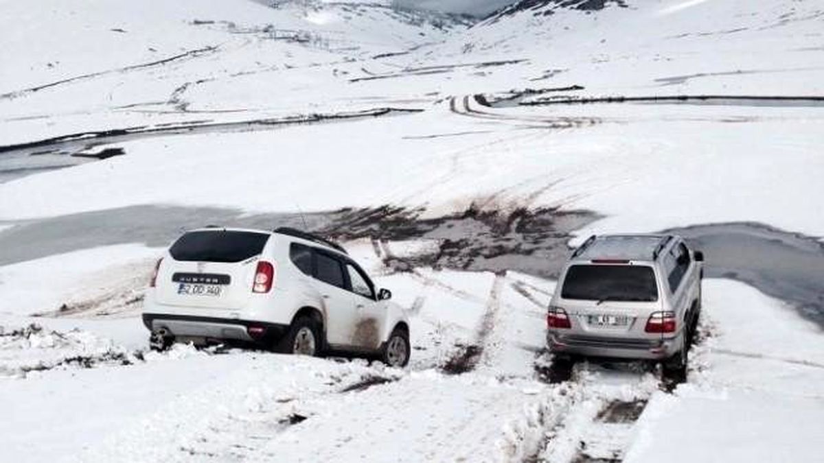 Off-Roadculardan Karda Şov