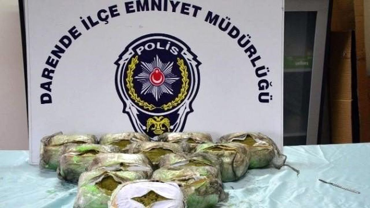 Araç Stepnesine Gizlenmiş 13 Kilo 970 Gram Esrar Ele Geçirildi