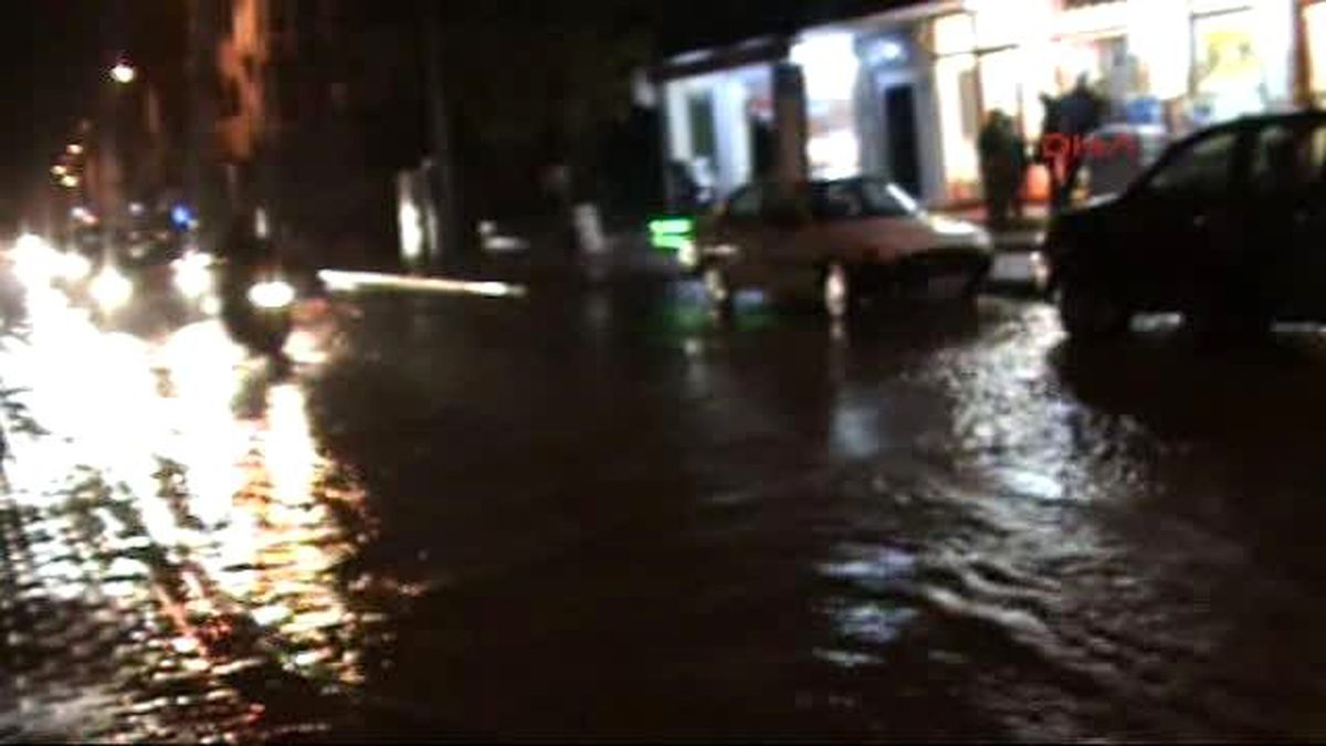 Çanakkale\'de Sağanak Yağmur
