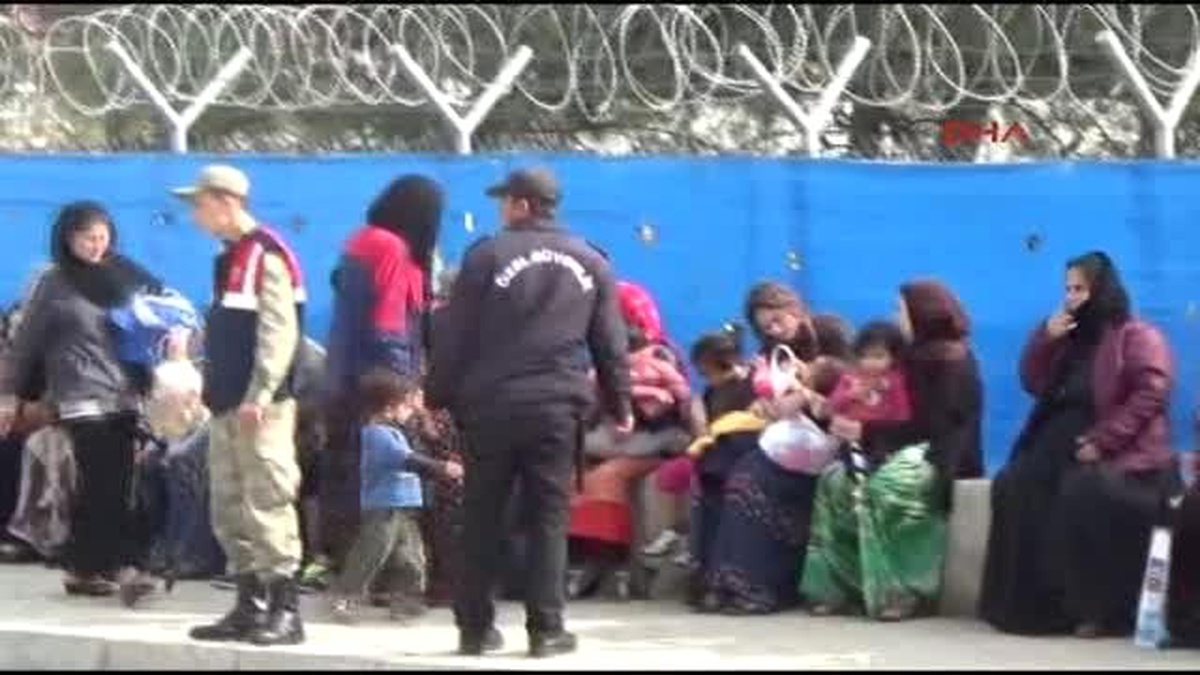 İstanbul\'da Dilenen ve Sokakta Yaşayan Suriyeliler İslahiye Kampına Yerleştirildi