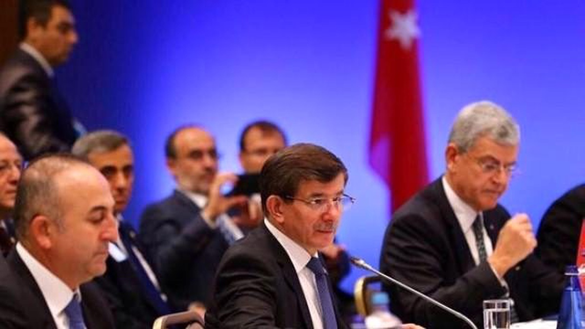 Davutoğlu\'ndan Yunanistan\'a Müjde