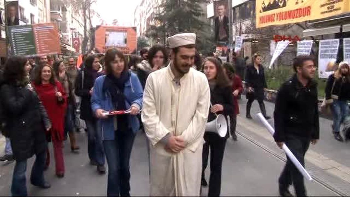 MEB Önünde \'Şura\' Protestosu