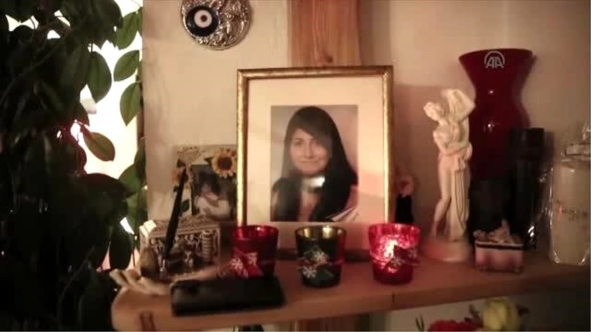 Mehmet Şimşek - Almanya\'da Darbedilen Türk Genç Kızın Ölümü - Main