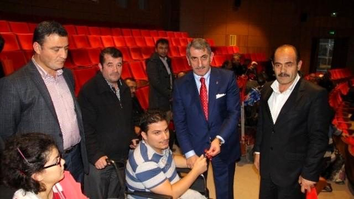 Samsun AK Parti\'den Engellilere 100 Akülü Araç