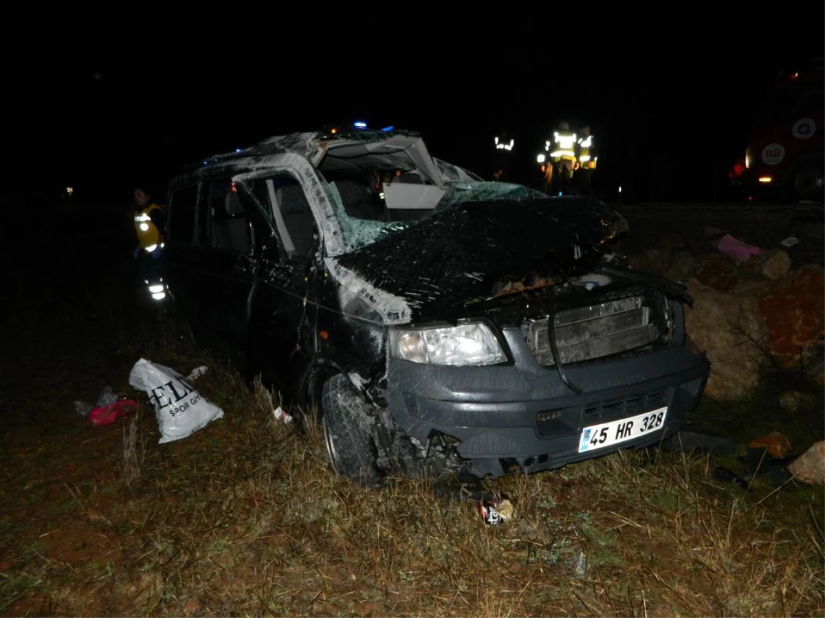 Antalya\'da Trafik Kazası: 1 Ölü, 5 Yaralı