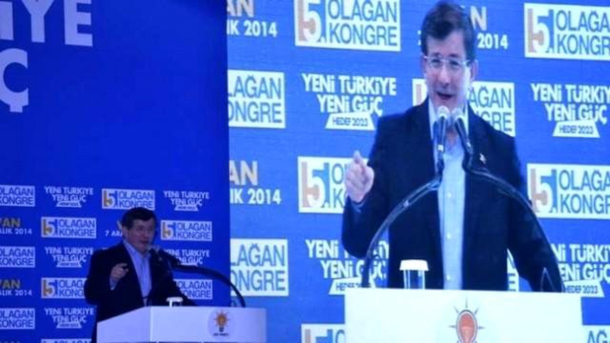 Davutoğlu: Bizim Tarihimizde Ortaçağ Karanlığı Yok