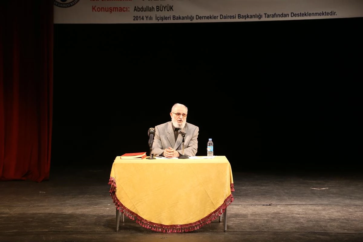 Diyarbakır\'da "Aile Önemli Bir Şey Değil, Her Şeydir" Konferansı