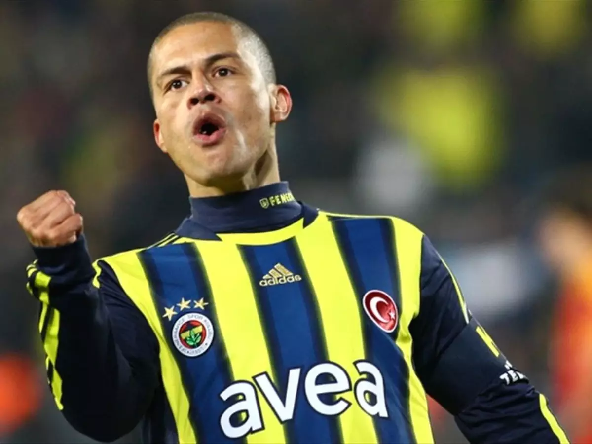 Fenerbahçe\'den Alex Açıklaması