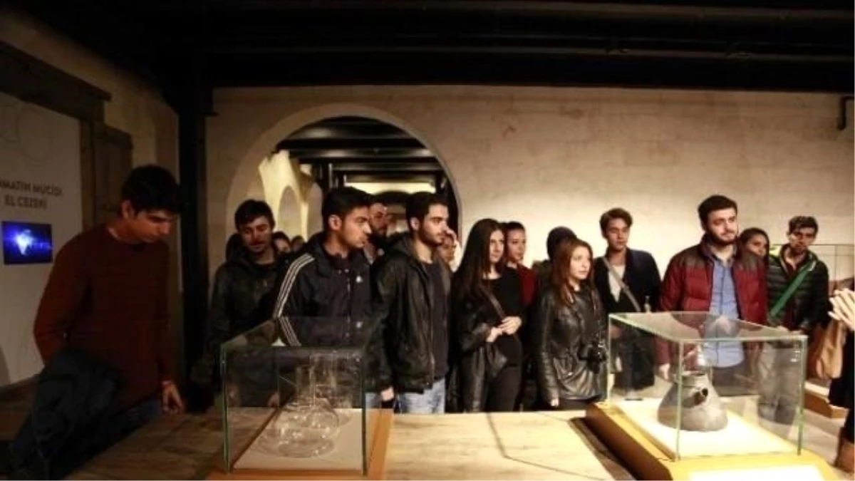 İslam Bilim Tarihi Müzesi Ziyaretçi Akınına Uğruyor