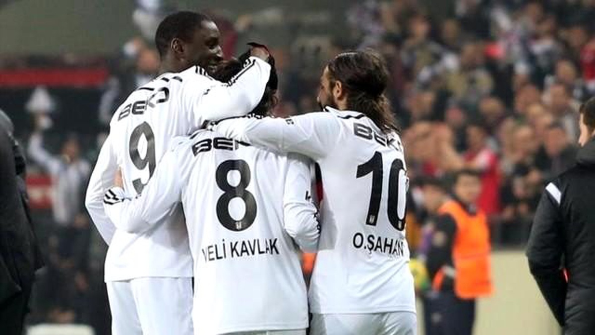 Süper Lig: Beşiktaş 3-0 Trabzonspor