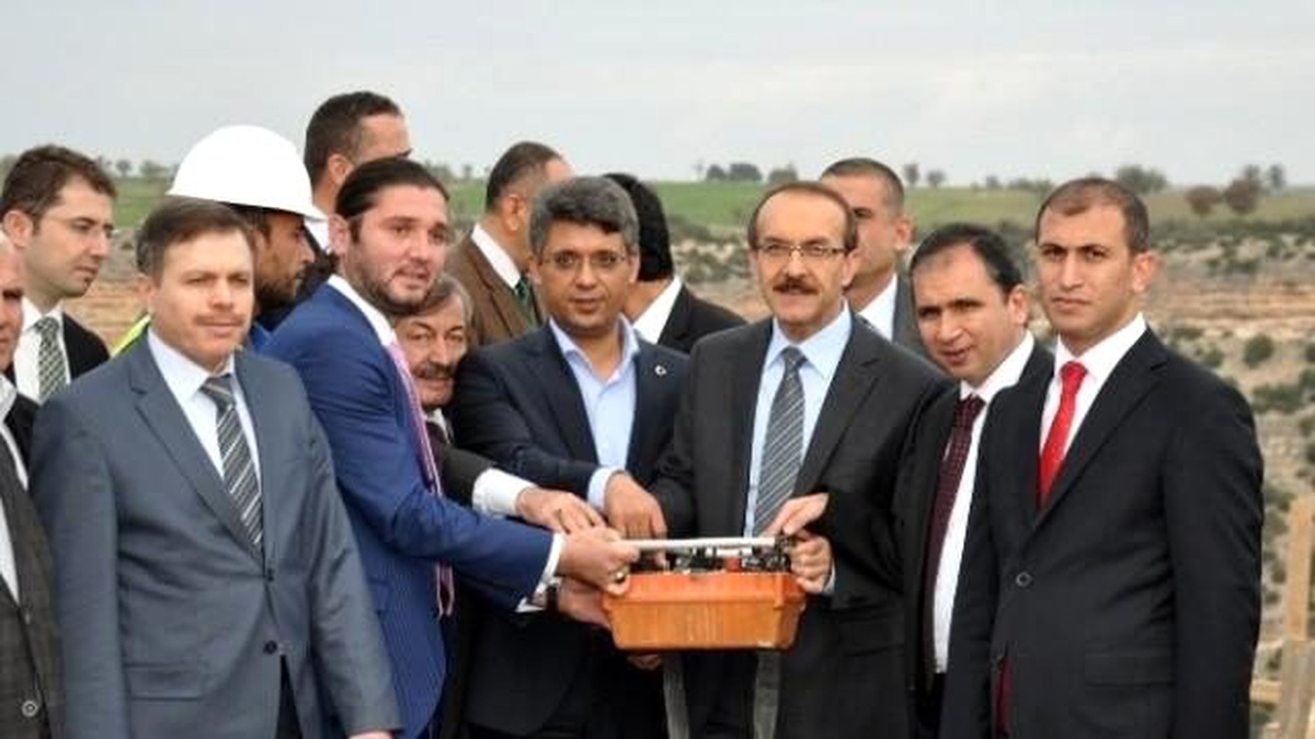 Uşak Ulubey Kanyonunda Cam Terasın Temeli Atıldı