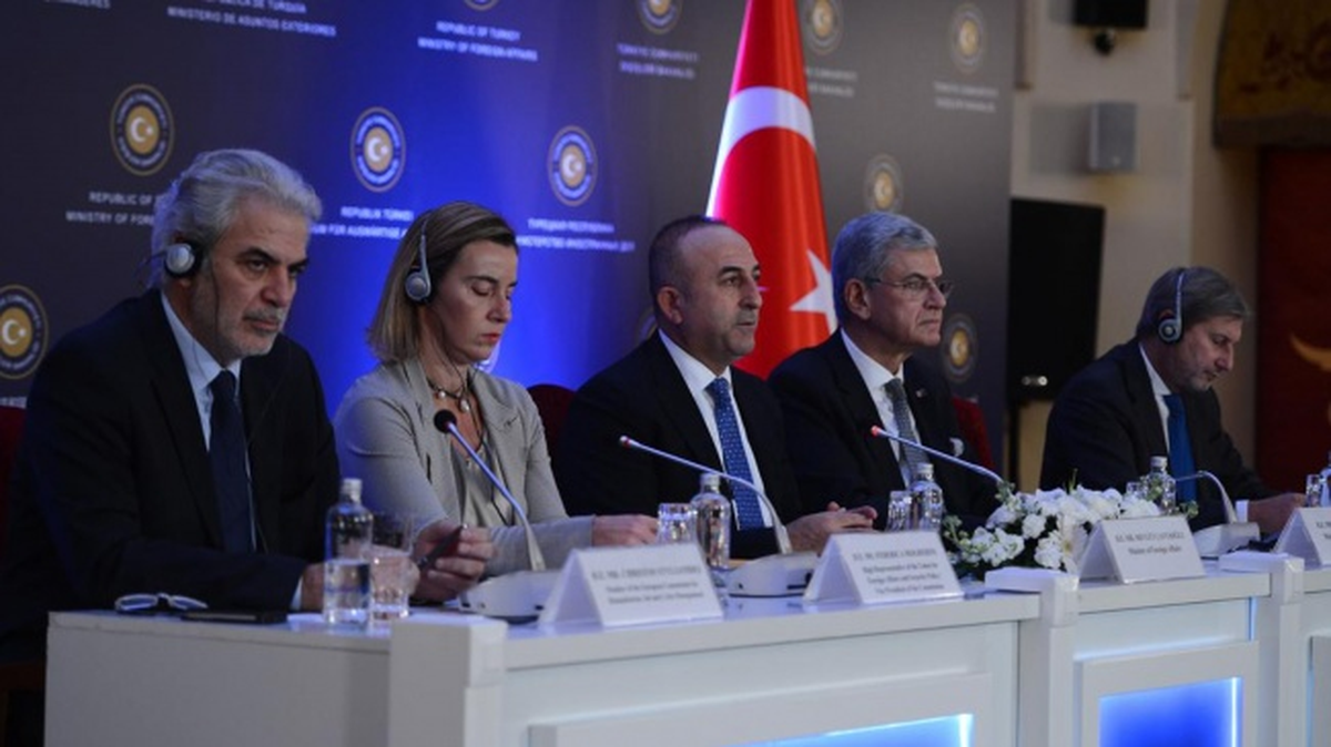 AB\'den Gelen Üç Silahşörüz\'