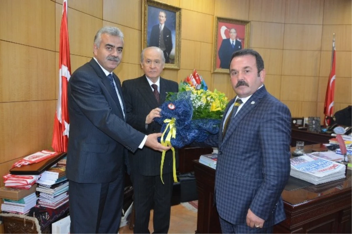 Ankaragücü\'nden MHP Başkanı Bahçeli\'ye Ziyaret