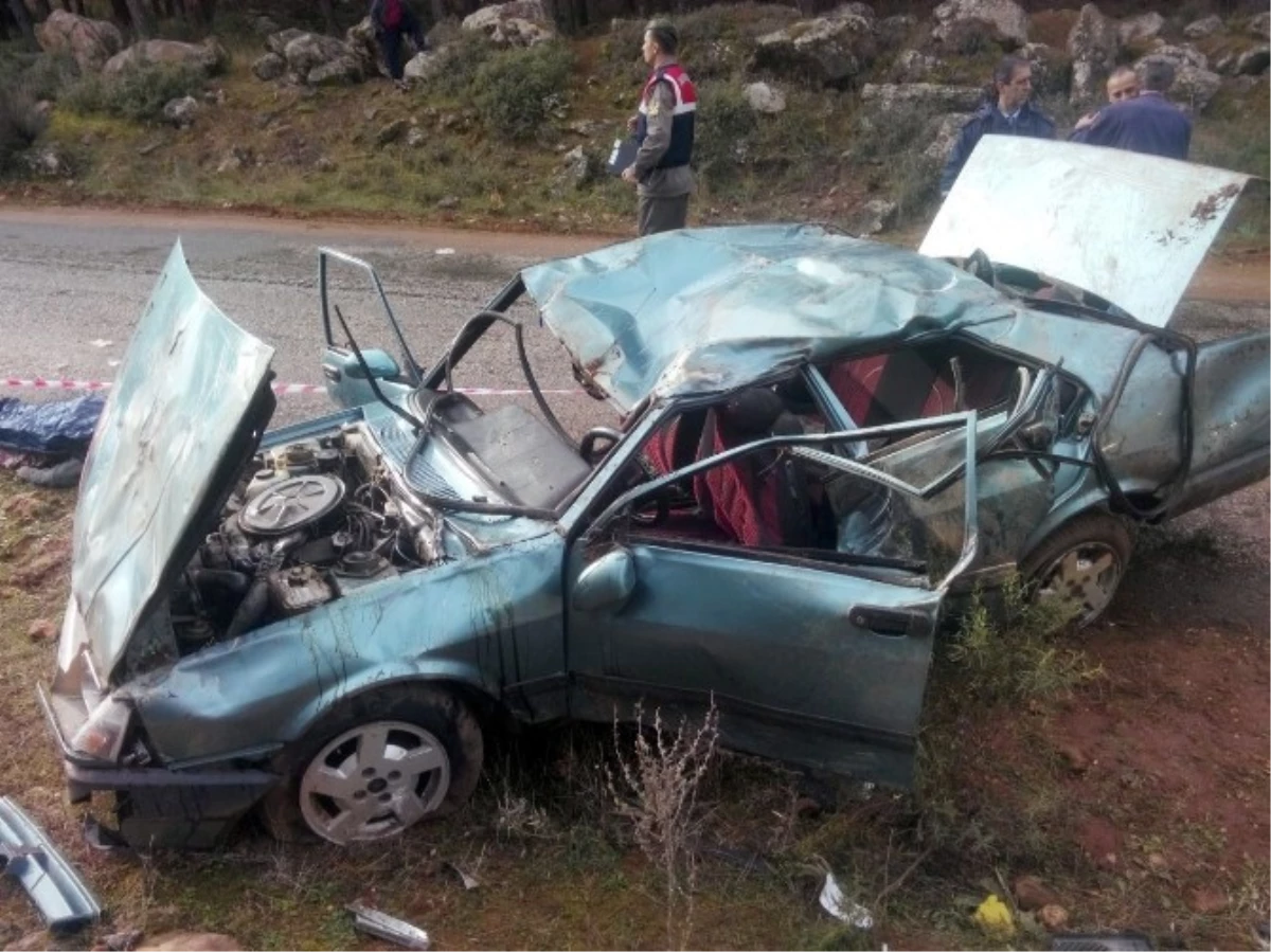 Aydın\'da Trafik Kazası: 2 Ölü, 3 Yaralı