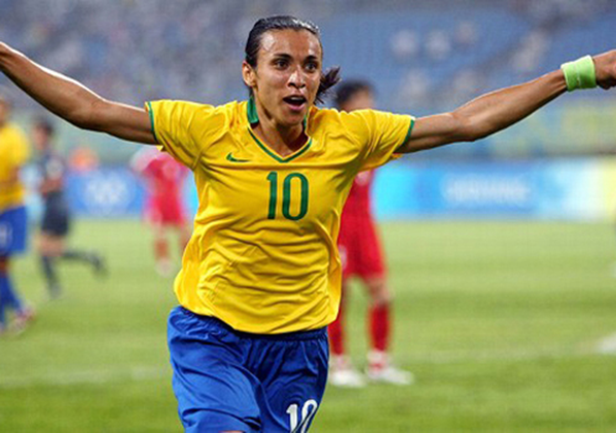 Brezilyalı Futbolcu Marta Vieira da Silva Kaza Geçirdi