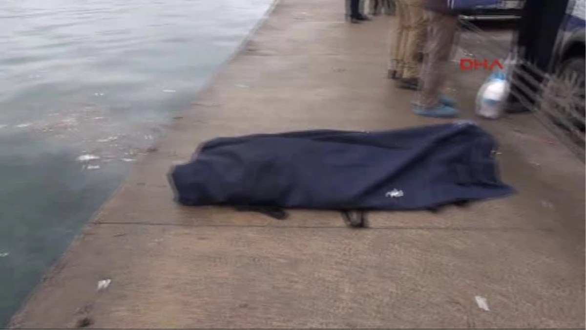 Çengelköy Sahili\'nde Denizden Bir Ceset Çıkartıldı