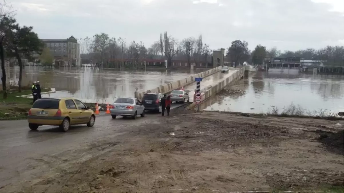 Edirne\'de Nehir Debileri Düşüyor